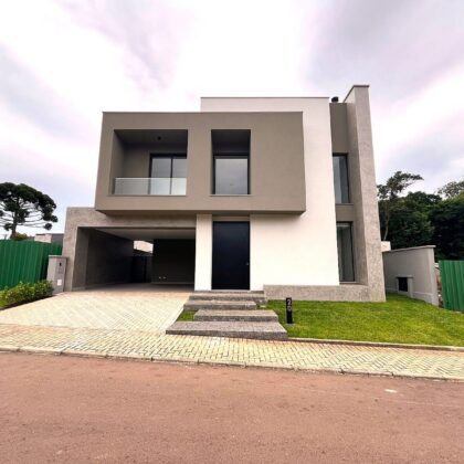 Imagem do imovel Casa em Condomínio, pronta para morar em Santa Felicidade